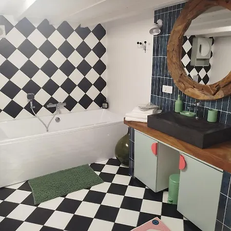 דירה Retro 80s 90s Grande Baignoire Et Jardin